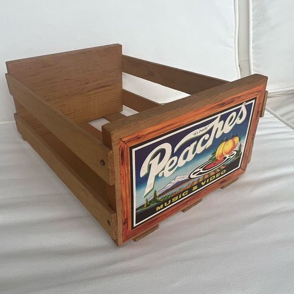 Vintage 80's Peaches Records & Tapes wooden crate - Picture 6 of 6
